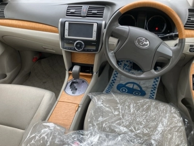 TOYOTA PREMIO
