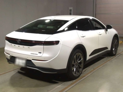 TOYOTA CROWN CROSSOVER