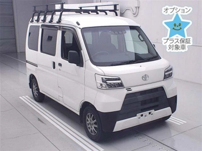 TOYOTA PIXIS VAN