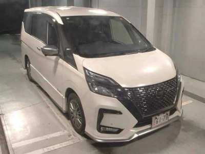 NISSAN SERENA