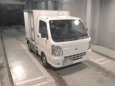 NISSAN NT100 CLIPPER