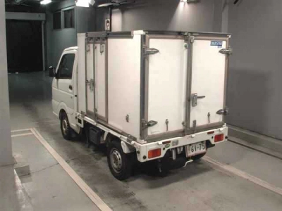 NISSAN NT100 CLIPPER