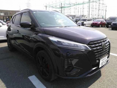 NISSAN KICKS