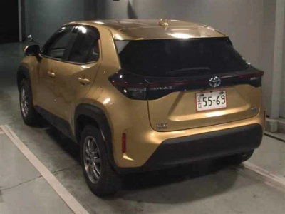 TOYOTA YARIS CROSS
