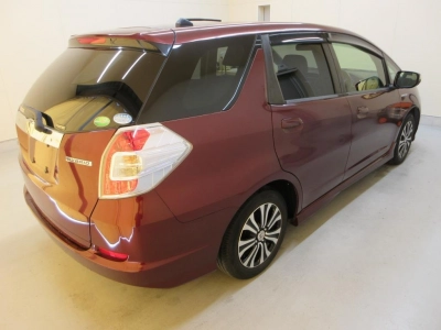 HONDA FIT SHUTTLE