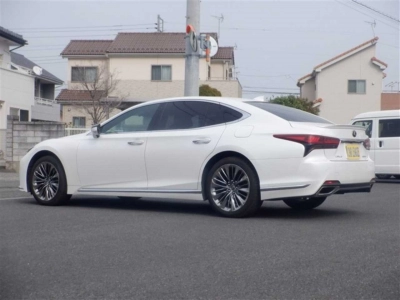 LEXUS LS