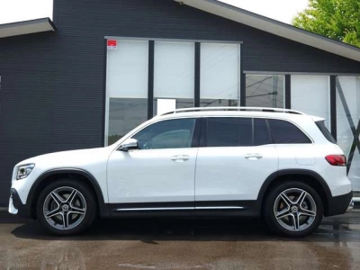 MERCEDES BENZ GLB