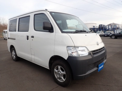 TOYOTA TOWN ACE VAN