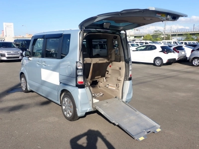 HONDA N BOX +