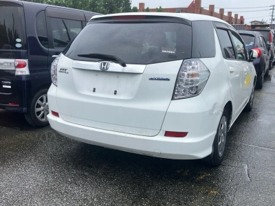 HONDA FIT SHUTTLE