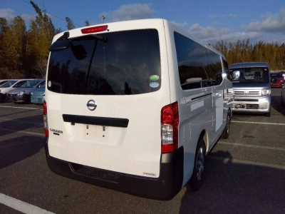 NISSAN NV350 CARAVAN