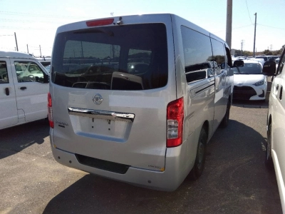 NISSAN NV350 CARAVAN