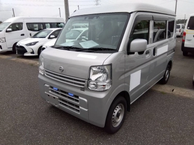 NISSAN NV100 CLIPPER