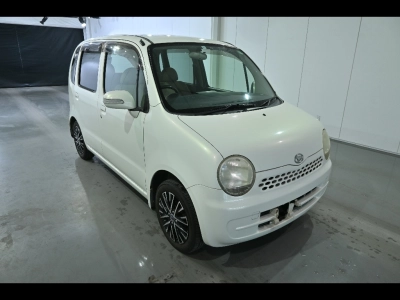 DAIHATSU MOVE LATTE