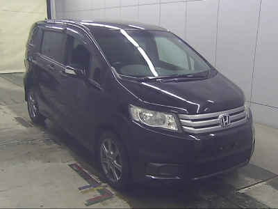 HONDA FREED SPIKE