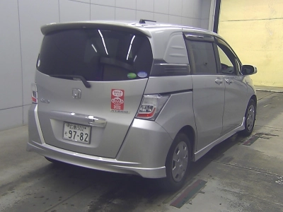 HONDA FREED SPIKE