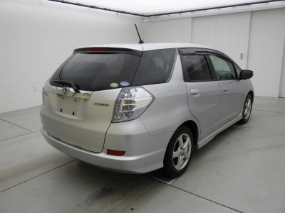 HONDA FIT SHUTTLE