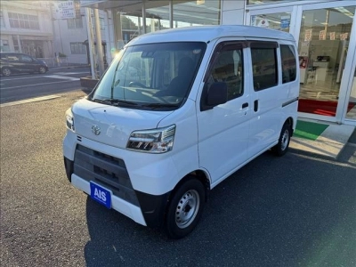 TOYOTA PIXIS VAN