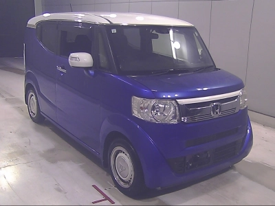 HONDA N-BOX SLASH