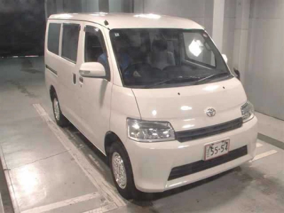 TOYOTA TOWN ACE VAN