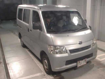 TOYOTA LITE ACE VAN
