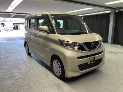 NISSAN ROOX