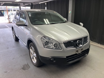 NISSAN DUALIS