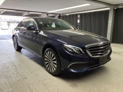 MERCEDES BENZ E CLASS