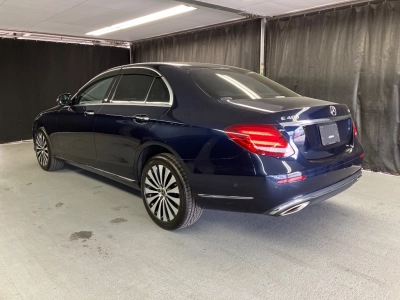 MERCEDES BENZ E CLASS