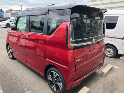 NISSAN ROOX
