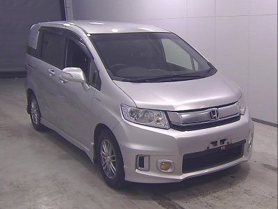 HONDA FREED SPIKE