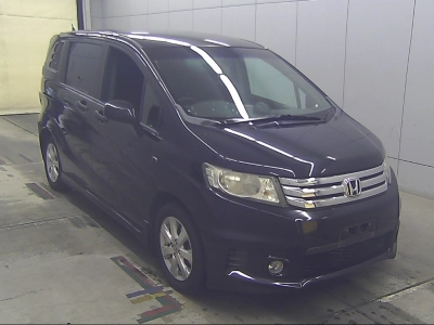 HONDA FREED SPIKE
