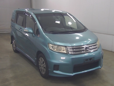 HONDA FREED SPIKE