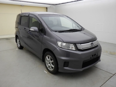 HONDA FREED SPIKE