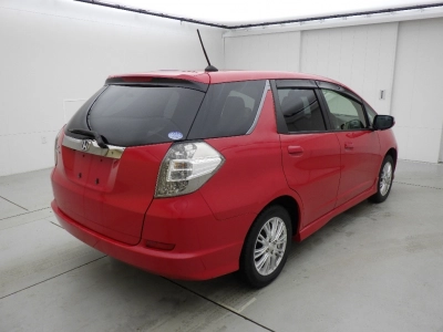 HONDA FIT SHUTTLE