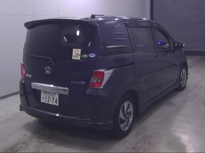 HONDA FREED SPIKE