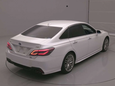 TOYOTA CROWN HYBRID