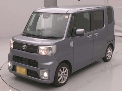 TOYOTA PIXIS MEGA
