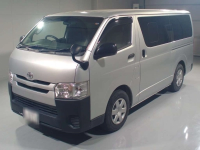 TOYOTA REGIUS VAN