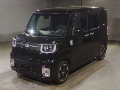 TOYOTA PIXIS MEGA