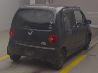 DAIHATSU MOVE LATTE