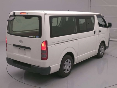 TOYOTA REGIUS VAN