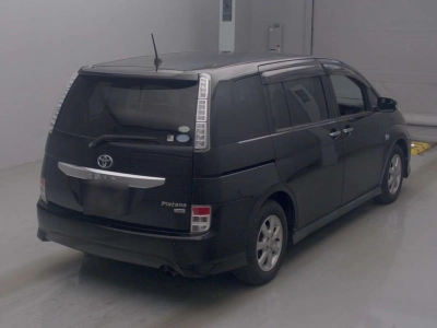 TOYOTA ISIS