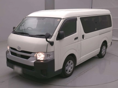 TOYOTA HIACE WAGON