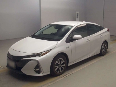 TOYOTA PRIUS PHV