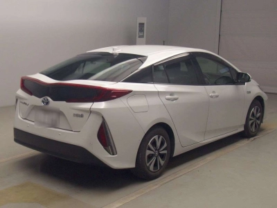 TOYOTA PRIUS PHV