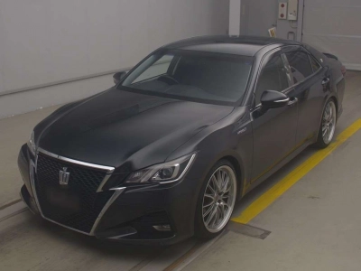 TOYOTA CROWN HYBRID