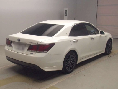 TOYOTA CROWN HYBRID