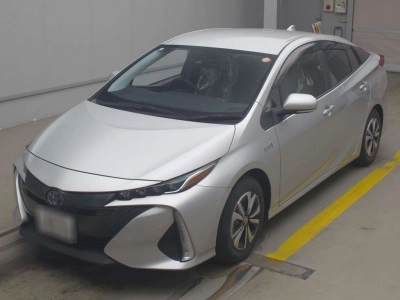 TOYOTA PRIUS PHV