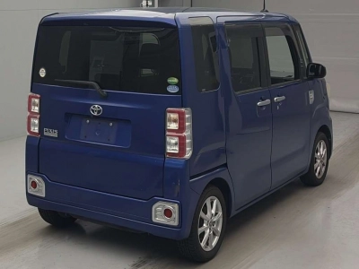 TOYOTA PIXIS MEGA